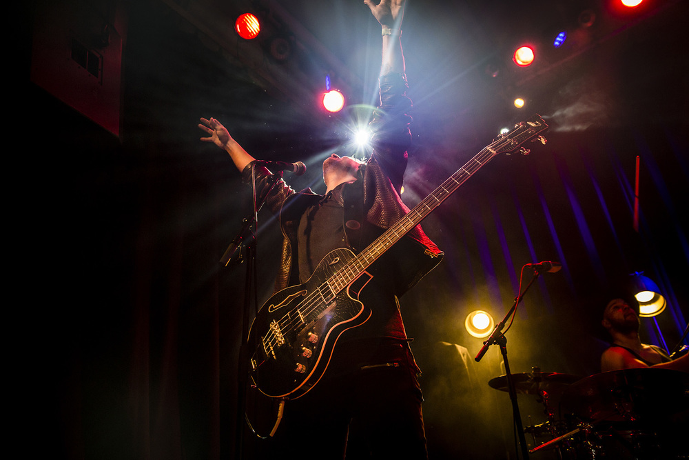 Concertfotografie, theaterfotografie en alle andere kunstvormen die zich op een podium afspelen noem je podiumfotografie.