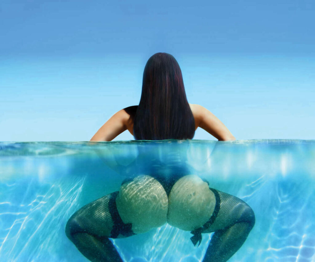 Alison Jackson - Kim in the Pool