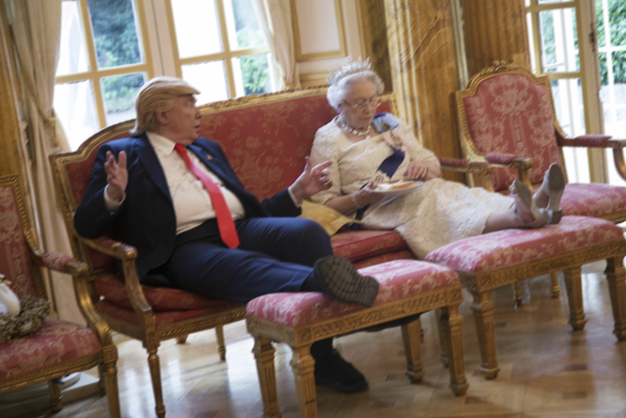 Alison Jackson - The Queen and Donald Trump meet
